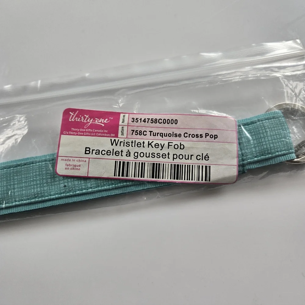 Thirty-One Wristlet Key Fob In Turquoise Cross Pop